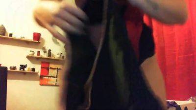 Sei Un Ragazzo Cattivo Tua Mamma Ti Ha Beccato Masturbarti Mentre Lei Prova I Suoi Corpetti 19 Min - hclips.com