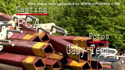 Doggystyle Workers At The Junkyard - upornia.com