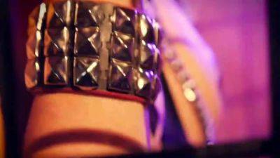 Emma Hi Karma R - hclips.com