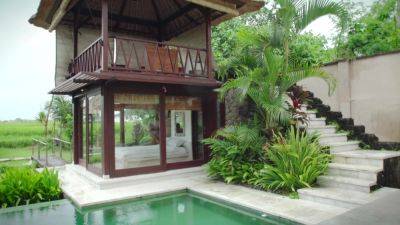 Ha 2019 03 05 Clover Natalia A Putri Erotic Balinese Massag P1 - videomanysex.com