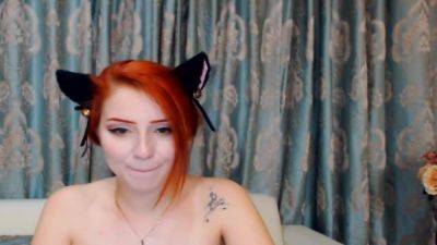 Brunette Babe Is Aiming To Seduce In Her Cam Show - hclips.com