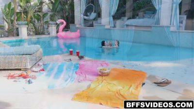 Violets Finger Fucked Emma And Scarletts Pussy (hot - videomanysex.com