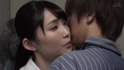 07H1323-Blow out by an obscene nurse in the elevator - senzuri.tube