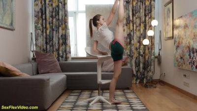 Nicole - Nicole Murkovski first time anal - hotmovs.com