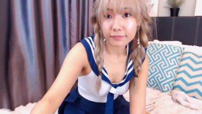 Asian Babe Adorable Naughty Cam Show - hclips.com