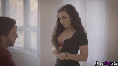 Lucas Was Able To Fuck His Naive Stepsis Carolina And B - videomanysex.com