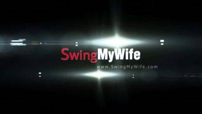 Short Haired Wifey Swings For Hubby - drtuber.com