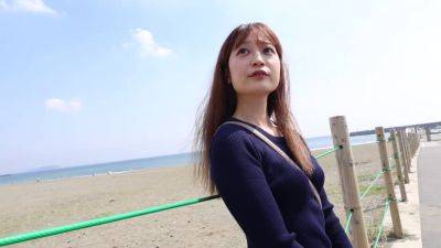 【湘南はエロ妻の宝石箱やぁwww】家庭と仕事のストレスが溜まり性欲も溜まっているという欲求不満な若妻。なんだか目つきと手の動きがどエロい奥様、得意のじっとりフェラでぼくのち●こも爆発寸前っす(爆) - txxx.com - Japan