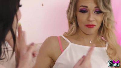 Toys For A Fantastic Lesbian Bang Session - hclips.com