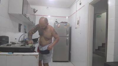 Hoy Hice Los Bores De La Casa Solo Y En Recompensa Mi Morena Me Da Rica Mamada Y Follada - upornia.com