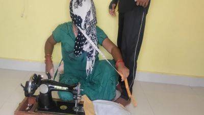 Tailor Wali Customer K Land Dhak K Hui Deewani - hclips.com - India