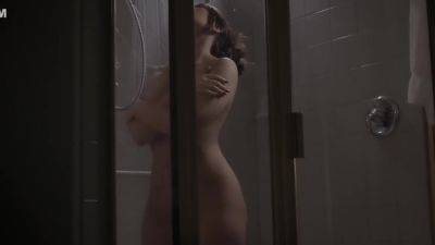 Steamy Shower Voyeur - voyeurhit.com