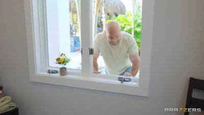 Serena Santos - Bailey Base - Serena Santos, Bailey Base - Hey You, Drop Those Pan P1 - videomanysex.com