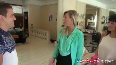 Chritelle 38 Ans Coifeuse A Lyon - hclips.com