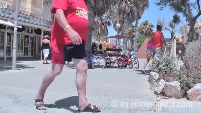 Mallorca Urlauberin Am Ballermann Abgeschleppt Und Am Hotelpool Hart Durchgefickt - upornia.com