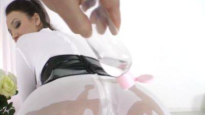 A Wiew To A Gape 3 - Omar Vs Clar - upornia.com