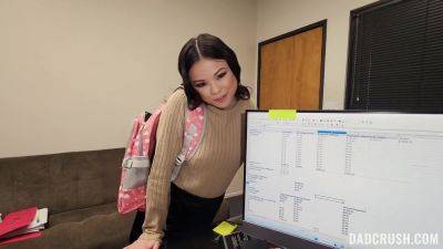 The Intern - Violet R, Lulu Chu And Violet Reign - hotmovs.com