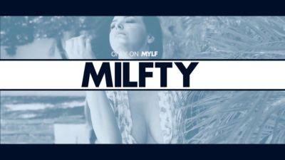 Divorce Party Dick Down - MYLF - hotmovs.com