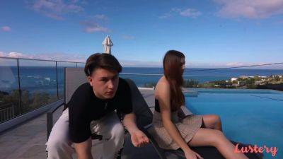 Bella & Johny - Suns Out Buns Out P1 - videomanysex.com