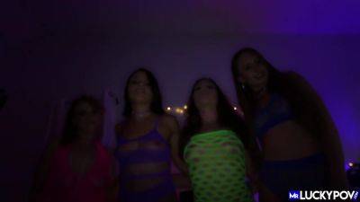 Ultimate Anal Reverse Gangbang - hotmovs.com