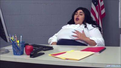 Chloe - Chloe Klein In Chubby Teacher And Black Student Break The - upornia.com