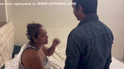 Bhabi Fucked With Delivery Boy - upornia.com - India