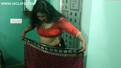 Desi Hot Bhabhi Chudai ! Mera Pani Nikal Giya!! - hclips.com - India