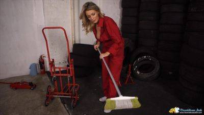 Penny Lee in Wanking Apprentice - DownblouseJerk - hotmovs.com