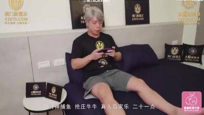 Stepfather Has Sex With Beautiful Stepdaughter - upornia.com