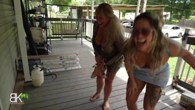 Fucking It Out - Return Of The Melons - Auntie Melons2 Trailer 2of6 - upornia.com