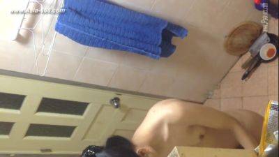 peeping chinese bath.67 - hclips.com - China