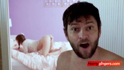 Redhead Gets Caught By Her Stepfather Using Vibrator - videomanysex.com