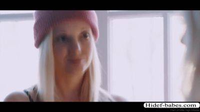 Elsa And Her Friends India And Charlotte Enjoys Threeso - upornia.com - India