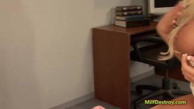 Gives Her Patient A Wank With Blonde Nurse - videomanysex.com