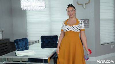 Cum Desperate Housewife - MYLF - hotmovs.com