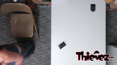 Teen Thief Babe Uses Her Hot Ass To Avoid Jail - videomanysex.com