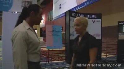 Heidi Strips For A Stranger - upornia.com