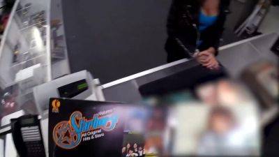 Tattooed Beauty - hotmovs.com