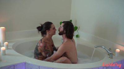 E986 Rocky And Tyler Bath And Body Worked - upornia.com