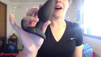 Toy Review Hush Lovense Vibrating Buttplug - hclips.com