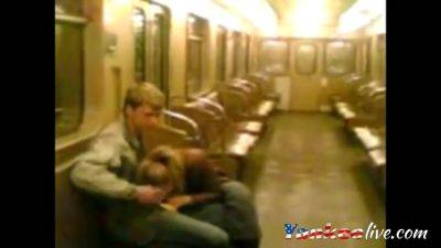 Blowjob In Train - hclips.com