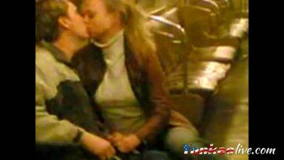 Blowjob In Train - hclips.com