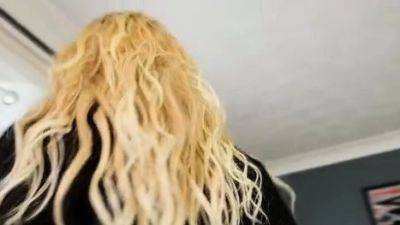 Solo sexy blonde with big tits masturbates - drtvid.com