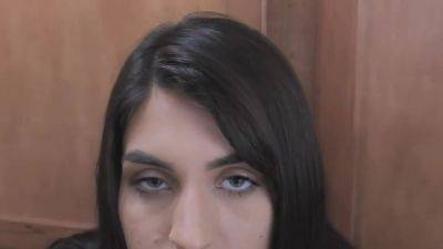 stepsister deepthroats her brothers cock - txxx.com