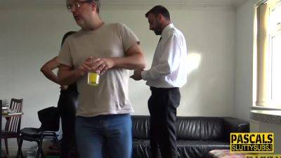 Kinky Slut Blows Pascal Whites Pole - hotmovs.com