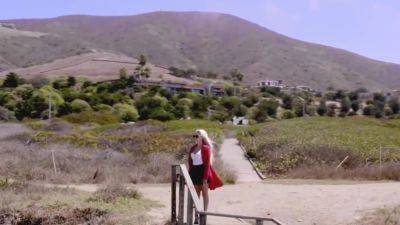 famous influencer elsa lives out her anal fantasies - upornia.com