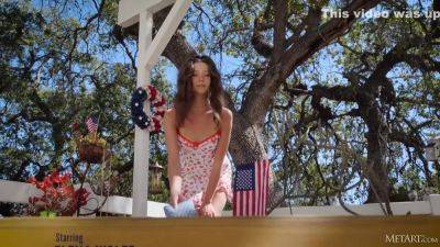 Elena Wolfe Body And Soul - hclips.com