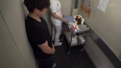 GH2301-Busty Mature Nurse in Skinny Pants Fucked in the Elevator - txxx.com