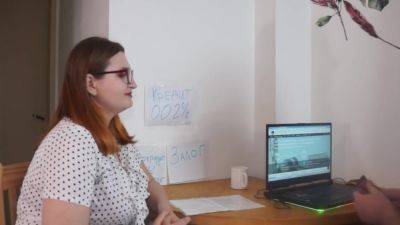 Devushke Ne Davali Kredit Prishlos Rabotat Rtom - hclips.com