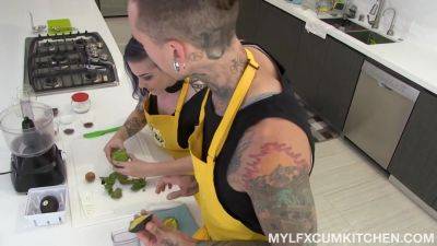 Mylfxcumkitchen - Riozzo Ford - upornia.com